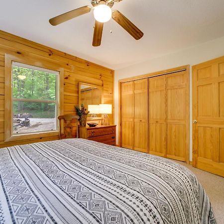 Peaceful Smoky Mountain Cabin With Deck And Fire Pit! Waynesville Buitenkant foto