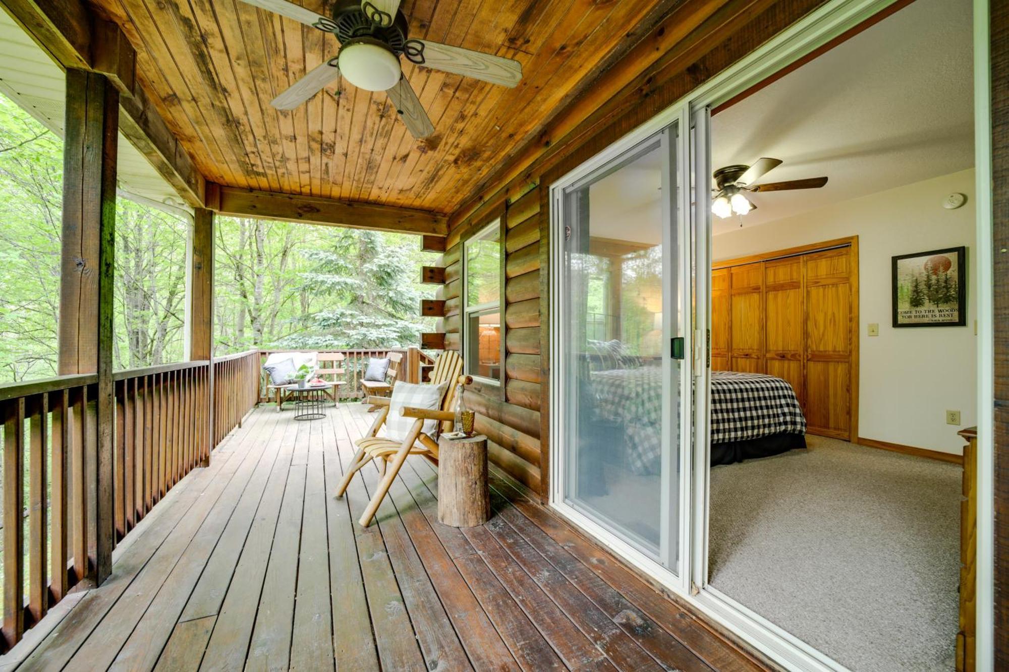Peaceful Smoky Mountain Cabin With Deck And Fire Pit! Waynesville Buitenkant foto