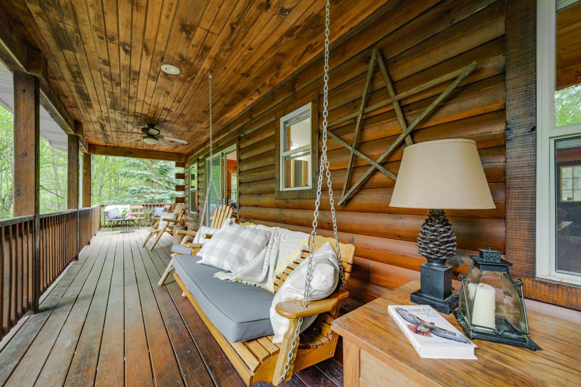 Peaceful Smoky Mountain Cabin With Deck And Fire Pit! Waynesville Buitenkant foto